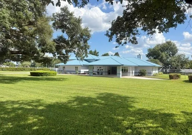 2nd image of 2241 Winterset Rd, Winter Haven, FL 33884 | MLS# B4902341