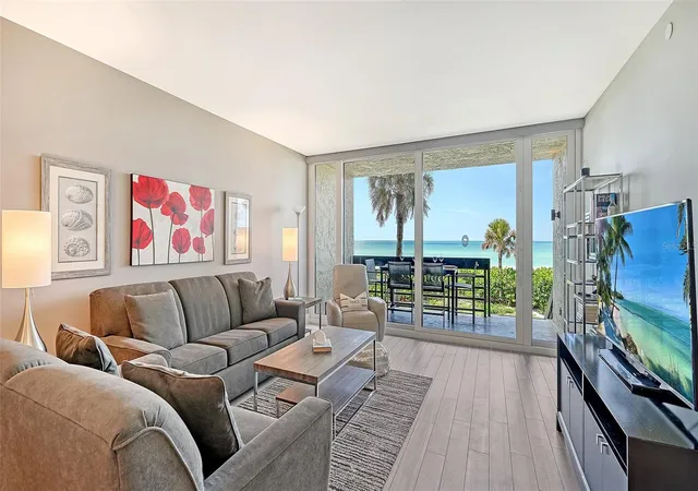 5th image of 1055 Gulf Of Mexico Dr, Longboat Key, FL 34228