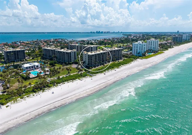 2nd image of 1055 Gulf Of Mexico Dr, LONGBOAT KEY, FL 34228
