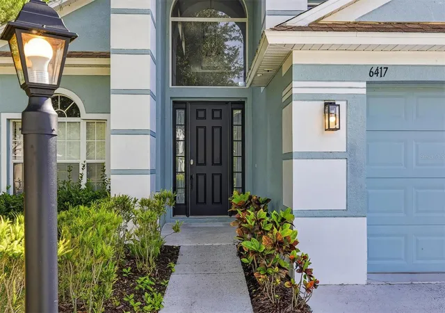 Photo 3 of Single family home for sale at 6417 Blue Grosbeak Cir, Bradenton, FL 34202 | MLS# A4703388 | Listing updated on 2026-10-20