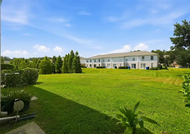 4th image of 4604 Ashburn Square Dr, Tampa, FL 33610 | MLS# TB8540210