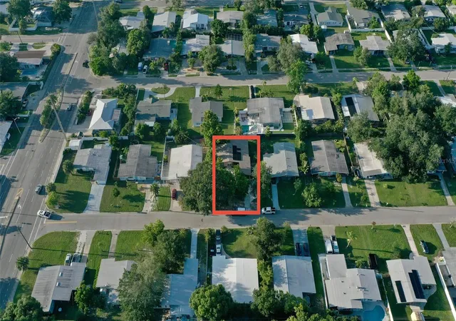Photo 19 of Single family home for sale at 2843 Bay St, SARASOTA, FL 34237 | MLS# A4703391 | Listing updated on 2026-10-09