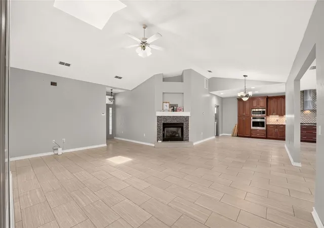 5th image of 4345 Nw 35Th St, Gainesville, FL 32605 | MLS# GC542846