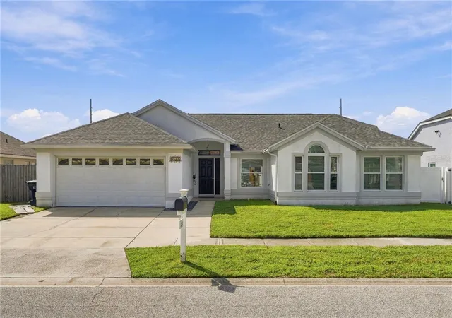 Photo 1 of Single family home for sale at 2540 Rolling Broak Dr, Orlando, FL 32837 | MLS# O6434730 | Listing updated on 2026-10-27