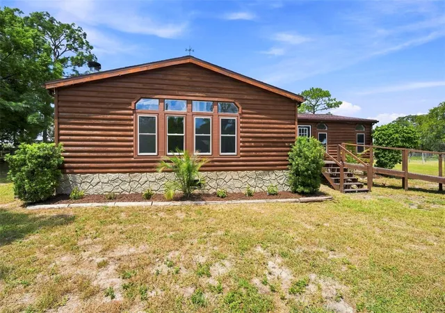 4th image of 16303 Tomahawk St, Hudson, FL 34667 | MLS# TB8540243