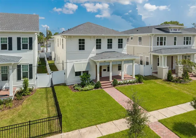 Photo 3 of Single family home for sale at 461 47th Avenue N, Saint Petersburg, FL 33703 | MLS# TB8540244 | Listing updated on 2026-09-02