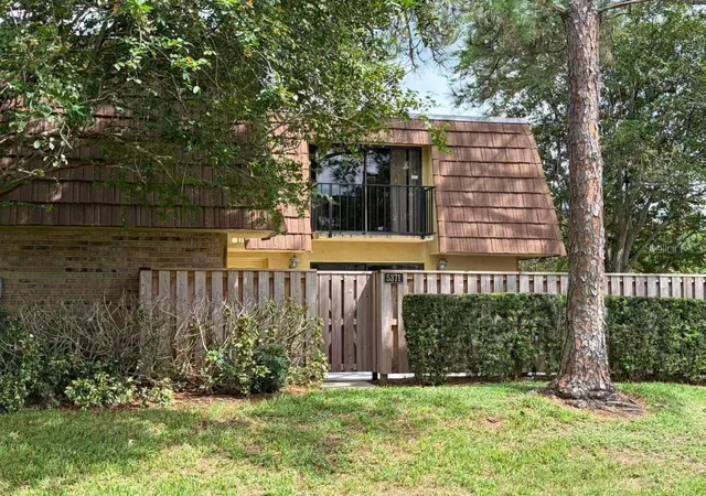 Photo 2 of Condo for sale at 5371 Bamboo Ct #401, Orlando, FL 32811 | MLS# O6434742 | Listing updated on 2026-09-12