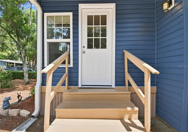 Photo 3 of Manufactured home for sale at 552 Pine Needle Ct, Lake Mary, FL 32746 | MLS# O6434747 | Listing updated on 2026-10-07