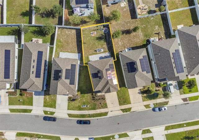 Photo 3 of Single family home for sale at 6824 Perch Hammock Loop, Groveland, FL 34736 | MLS# O6434752 | Listing updated on 2026-09-28