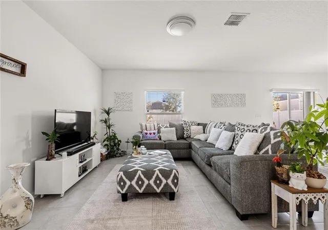 Photo 4 of Single family home for sale at 6824 Perch Hammock Loop, Groveland, FL 34736 | MLS# O6434752 | Listing updated on 2026-09-28