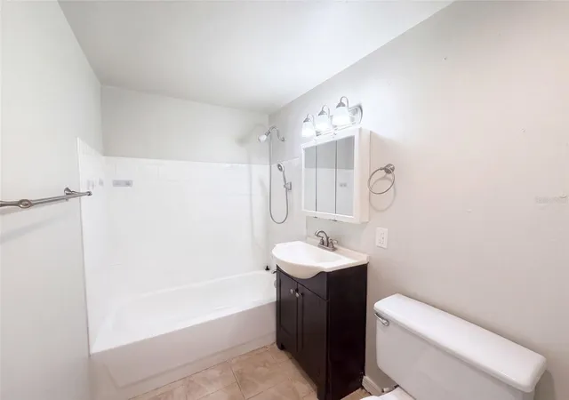 Photo 4 of Single family home for sale at 2213 Bouyer St, Lake Wales, FL 33898 | MLS# O6434757 | Listing updated on 2026-10-09