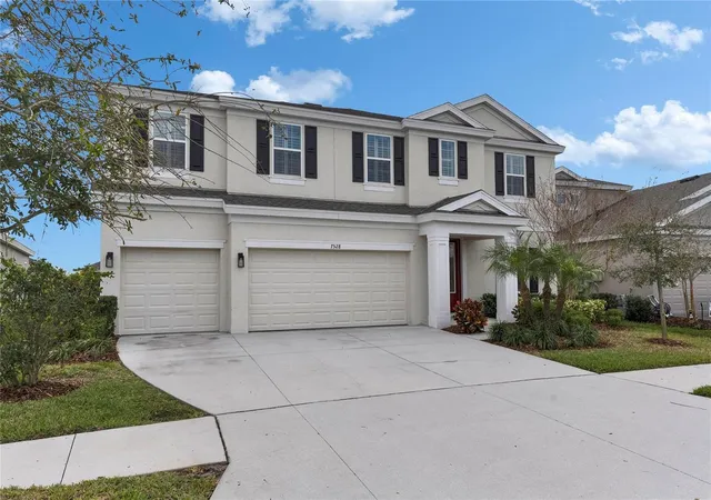 Photo 2 of Single family home for sale at 7528 Paradiso Dr, Apollo Beach, FL 33572 | MLS# TB8540268 | Listing updated on 2026-09-04