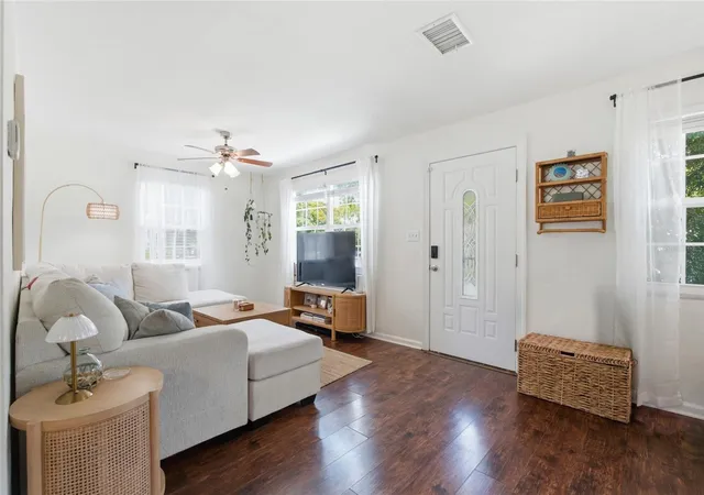 Photo 4 of Single family home for sale at 2842 15th Avenue N, Saint Petersburg, FL 33713 | MLS# TB8540275 | Listing updated on 2026-08-30
