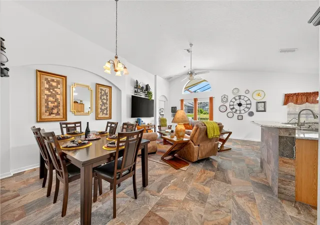 4th image of 358 Lancaster Dr, Davenport, FL 33897 | MLS# O6434764