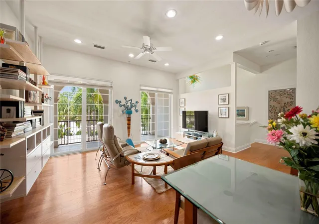 Photo 2 of Townhouse for sale at 435 Nokomis Ave S #312, Venice, FL 34285 | MLS# A4703408 | Listing updated on 2026-10-11