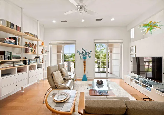 Photo 3 of Townhouse for sale at 435 Nokomis Ave S #312, Venice, FL 34285 | MLS# A4703408 | Listing updated on 2026-10-11