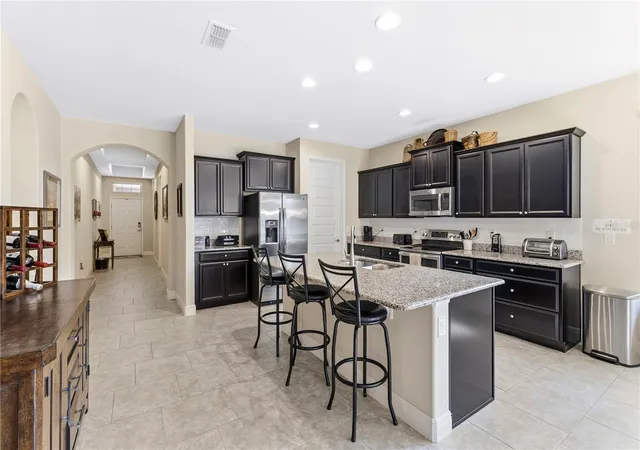2nd image of 8711 Eden Cove Dr, Winter Garden, FL 34787 | MLS# O6434770