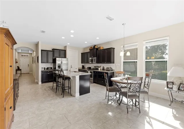 Photo 5 of Single family home for sale at 8711 Eden Cvs Dr, Winter Garden, FL 34787 | MLS# O6434770 | Listing updated on 2026-08-30