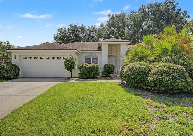 3rd image of 2807 Resnik Cir W, Palm Harbor, FL 34683 | MLS# TB8540289