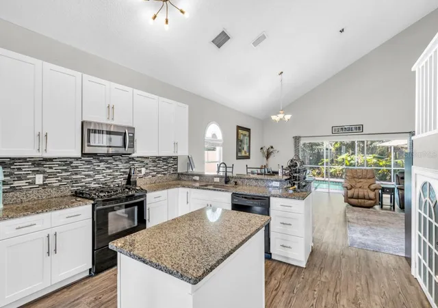 Photo 4 of Sale Pending at 16107 Wentworth Way, Odessa, FL 33556 | MLS# A4703424 | Listing updated on 2026-09-21