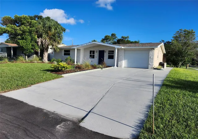 Photo 1 of Single family home for sale at 6144 Sapphire Dr, New Port Richey, FL 34653 | MLS# R4911841 | Listing updated on 2026-10-21