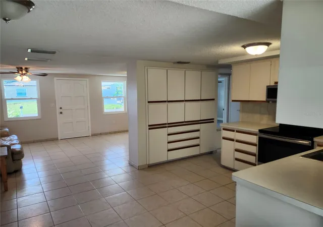 Photo 3 of Single family home for sale at 6144 Sapphire Dr, New Port Richey, FL 34653 | MLS# R4911841 | Listing updated on 2026-10-21