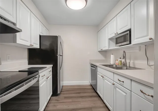 3rd image of 4335 Aegean Dr #116A, Tampa, FL 33611 | MLS# TB8540332