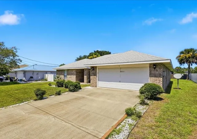 Photo 4 of Single family home for sale at 07 Biltwell Pl, Palm Coast, FL 32137 | MLS# FC320798 | Listing updated on 2026-10-28