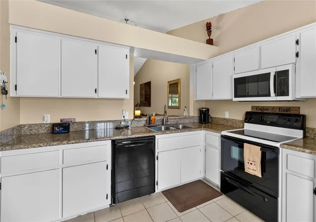 3rd image of 3219 Villa Way Cir, St Cloud, FL 34769 | MLS# S5155911