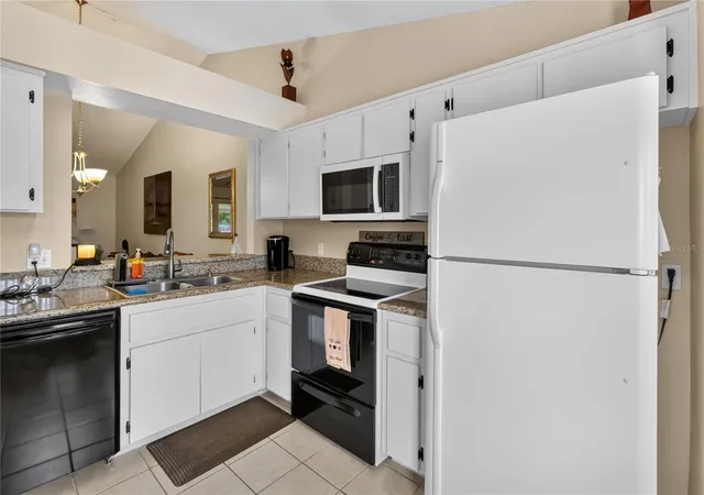 4th image of 3219 Villa Way Cir, St Cloud, FL 34769 | MLS# S5155911