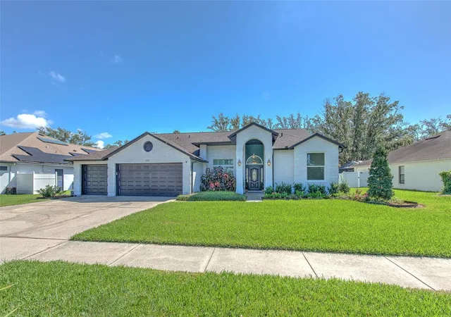 Photo 1 of Single family home for sale at 3928 Northridge Dr, Valrico, FL 33596 | MLS# TB8540338 | Listing updated on 2026-10-03