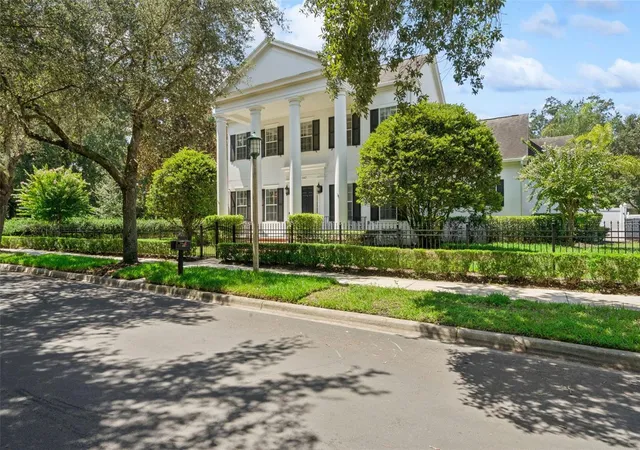 Photo 3 of Single family home for sale at 843 Oak Shadows Rd, Kissimmee, FL 34747 | MLS# O6434811 | Listing updated on 2026-08-25