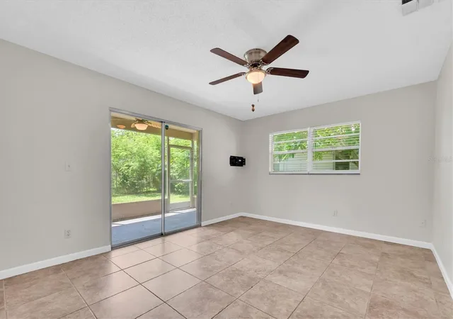 Photo 3 of Single family home for sale at 1521 13Th St W, Palmetto, FL 34221 | MLS# TB8540347 | Listing updated on 2026-10-08