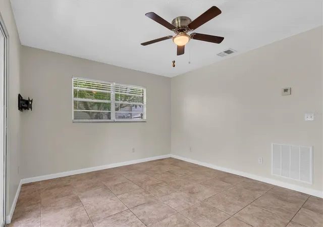 Photo 4 of Single family home for sale at 1521 13Th St W, Palmetto, FL 34221 | MLS# TB8540347 | Listing updated on 2026-10-08