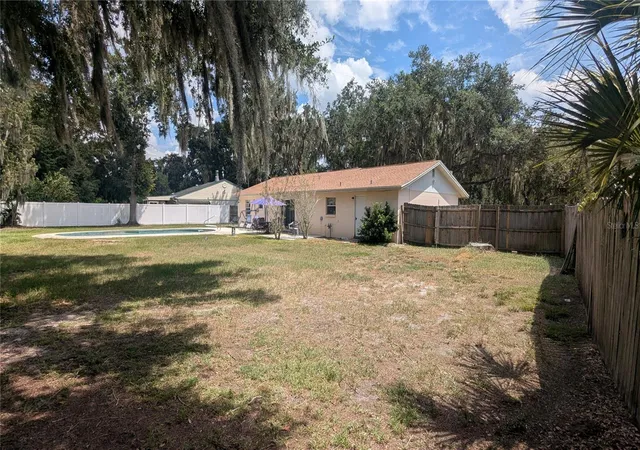 Photo 3 of Single family home for sale at 5045 Misty Lake Dr, Mulberry, FL 33860 | MLS# O6434818 | Listing updated on 2026-10-03