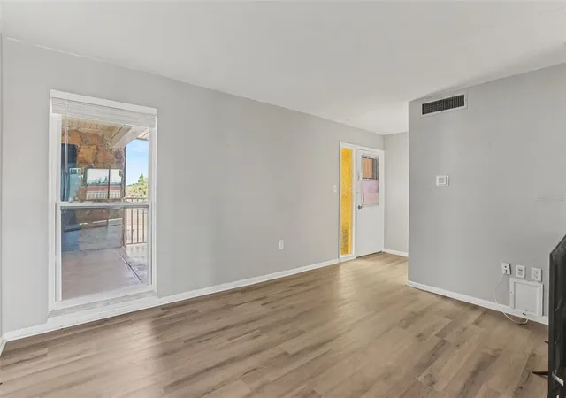 5th image of 6100 12Th St S, St. Petersburg, FL 33705