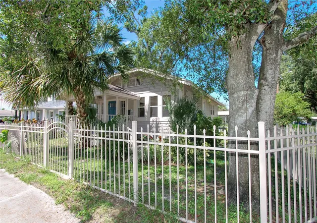 2nd image of 3810 N Darwin Ave, Tampa, FL 33603 | MLS# TB8540361