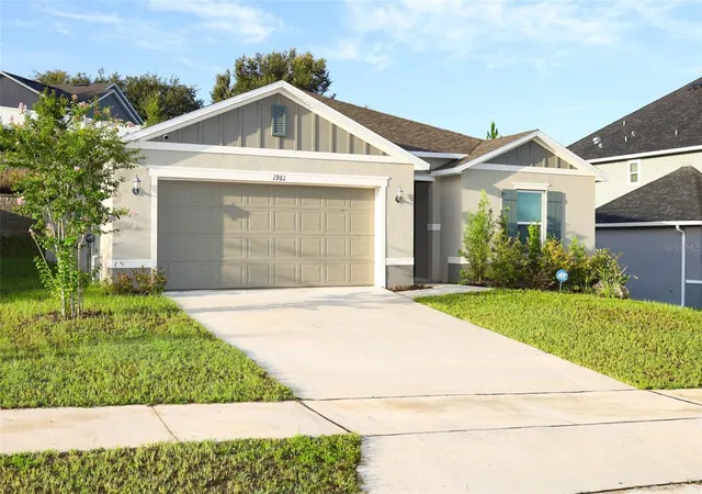 Photo 3 of Single family home for sale at 1961 Burgundy Dr, Minneola, FL 34715 | MLS# O6434830 | Listing updated on 2026-08-24