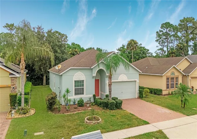 Photo 1 of Single family home for sale at 3923 Sunset Cove Dr, Port Orange, FL 32129 | MLS# V4950815 | Listing updated on 2026-08-22