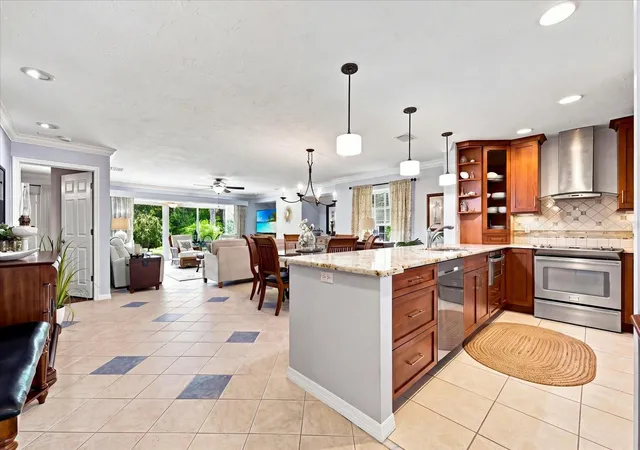 Photo 3 of Single family home for sale at 3252 Ringwood Meadow #81, Sarasota, FL 34235 | MLS# A4703439 | Listing updated on 2026-09-13