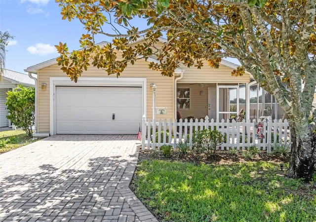 1st image of 2801 Barboza Dr, The Villages, FL 32162 | MLS# G5116653