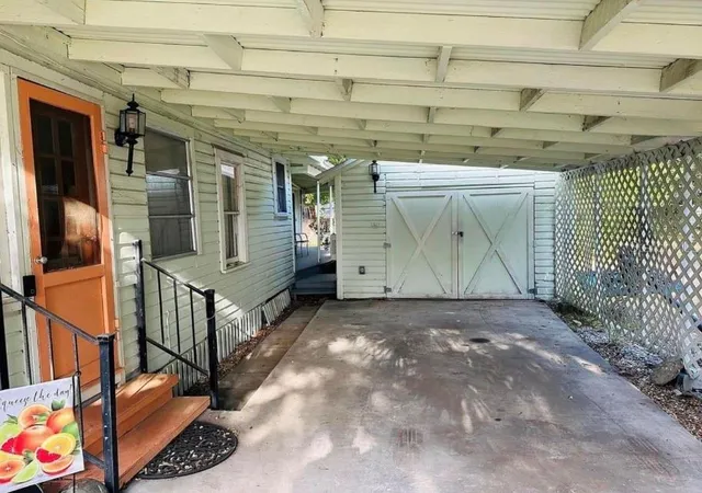 Photo 2 of Single family home for sale at 1121 Orange Ave, Dunedin, FL 34698 | MLS# TB8540385 | Listing updated on 2026-09-22