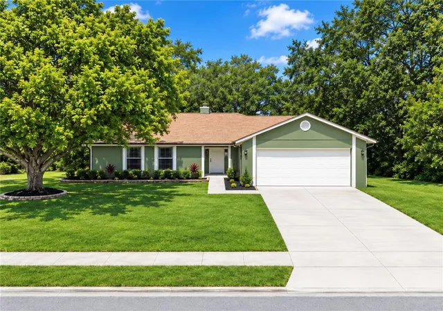 Single family home for sale at 910 Whisler Ct, Saint Cloud, FL 34769 | MLS# S5155917