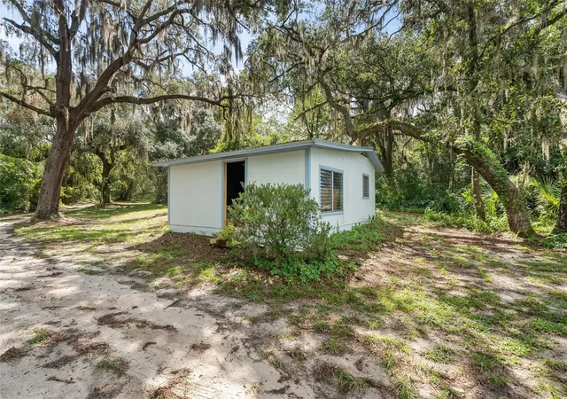39th image of 177 E Cowpen Lake Rd, Hawthorne, FL 32640 | MLS# GC542859