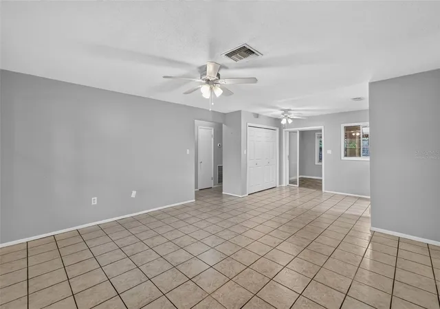 Photo 3 of Single family home for sale at 1305 Orange Ave, Tavares, FL 32778 | MLS# O6434860 | Listing updated on 2026-10-07