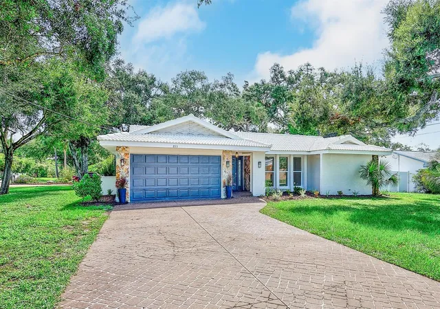 Photo 1 of Single family home for sale at 833 Tallowood Dr, Largo, FL 33770 | MLS# TB8540402 | Listing updated on 2026-09-19