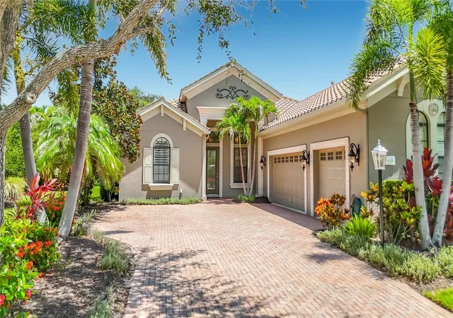 Photo 2 of Single family home for sale at 7668 Silverwood Ct, Lakewood Ranch, FL 34202 | MLS# TB8540407 | Listing updated on 2026-10-20