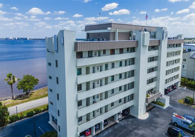 4th image of 1500 Park Beach Cir #3B, Punta Gorda, FL 33950 | MLS# C7529768