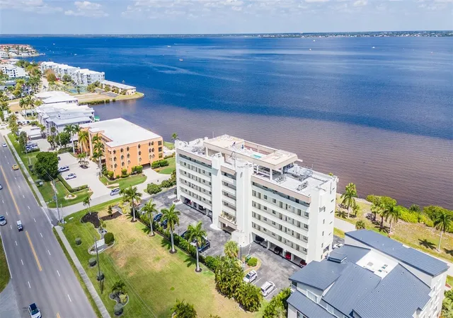 2nd image of 1500 Park Bch Cir, PUNTA GORDA, FL 33950