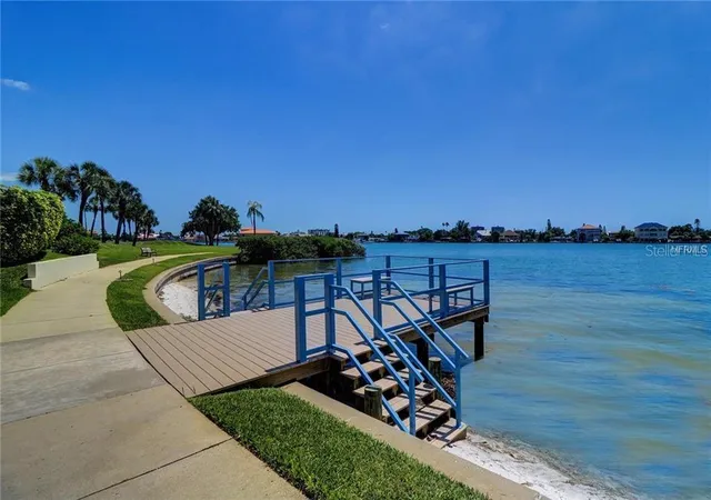 Listing Photo 2 - Condo for sale in building located at 7922 Sailboat Key Blvd S, South Pasadena, FL 33707 - Unit #206